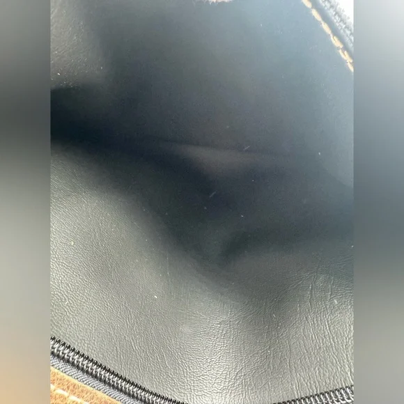 Holy Cow Couture Town Square Tote - Picture 10 of 11